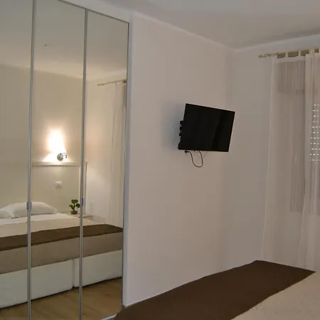 Affittacamere Guest Nesea 4*