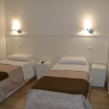 Guest Nesea Πανσιόν