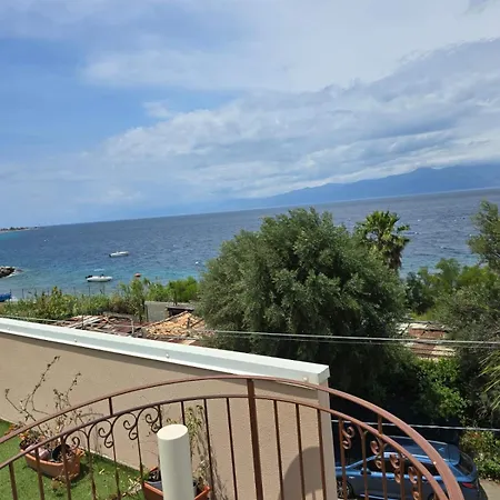 Πανσιόν Guest Nesea