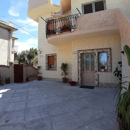 Πανσιόν Guest Nesea